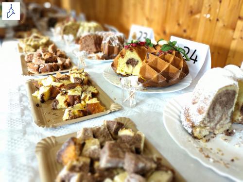 Peče celý Nížkov 2025